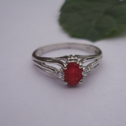 beautiful ruby gemstone ring