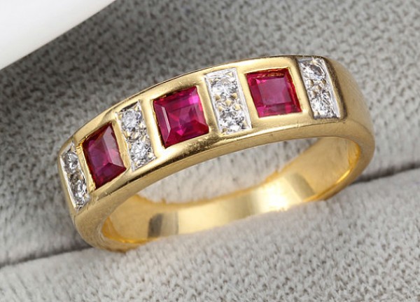 beautiful ruby gemstone ring