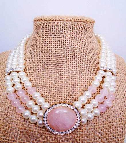 elegant rose quartz beaded necklace