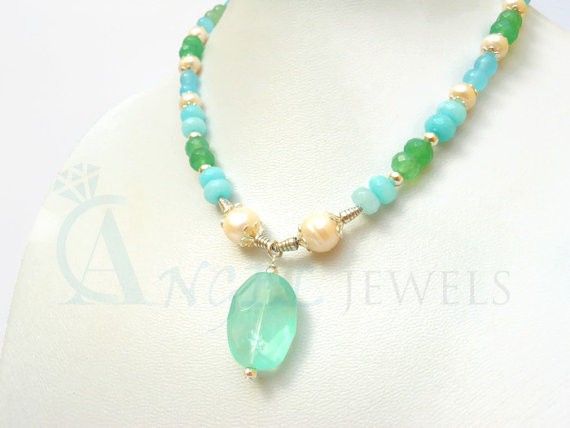 emerald gemstone jewelry