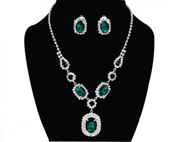 emerald jewellery set
