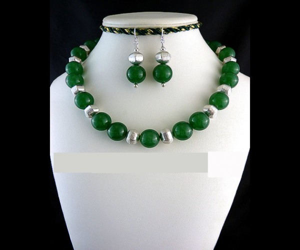 emerald jewellery set