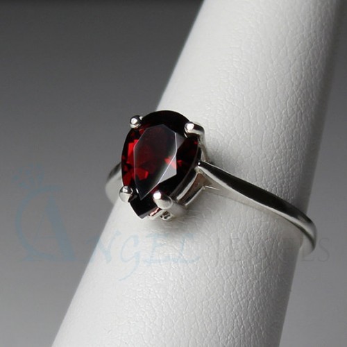 garnet rings