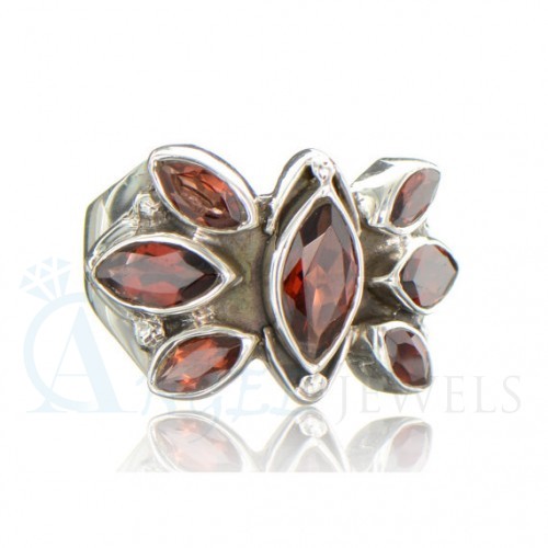 garnet rings