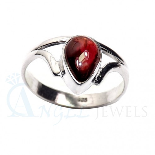 garnet rings