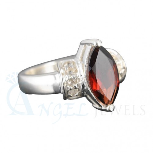 garnet rings