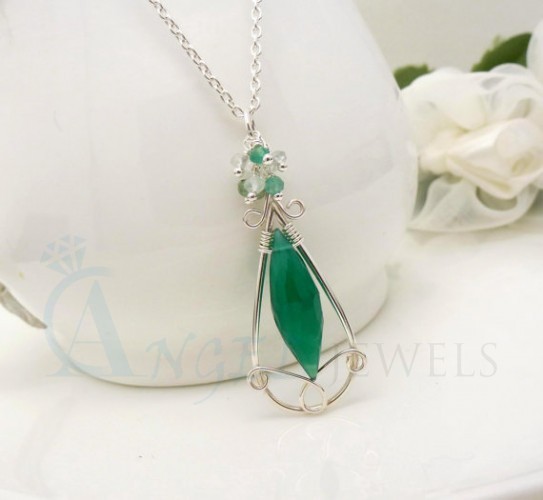 gemstone emerald jewellery