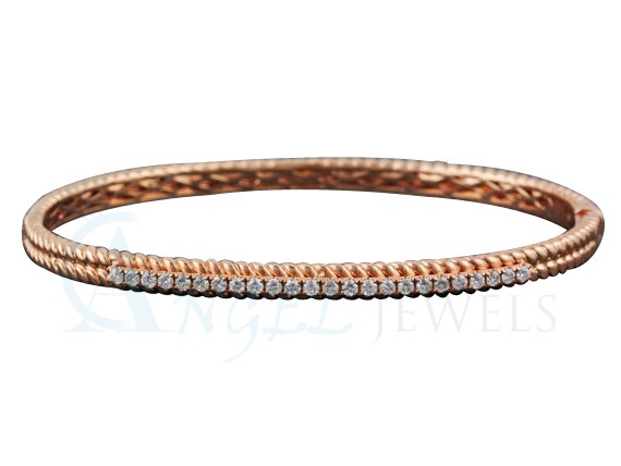 gold bracelet