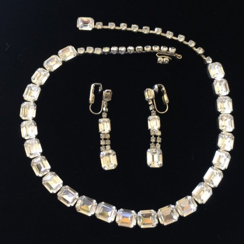 jewellery set