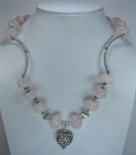 rose quartz beaded necklace