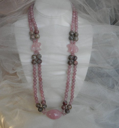 rose quartz beaded necklace