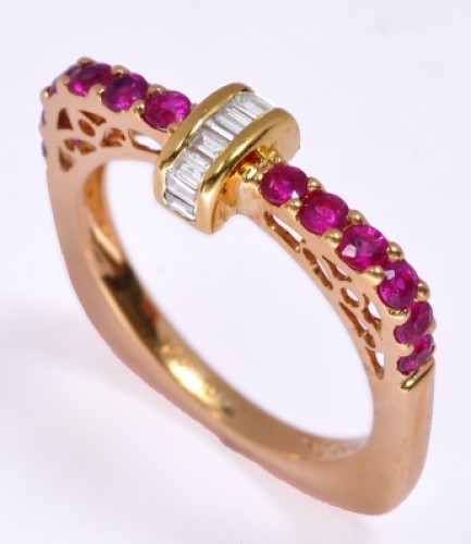 Round Ruby With Pricess cut Centre Studded Diamond Ring