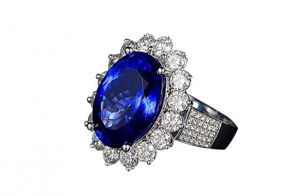 Tanzanite Diamond Rings