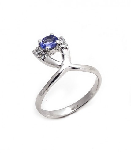 Tanzanite Diamond Rings